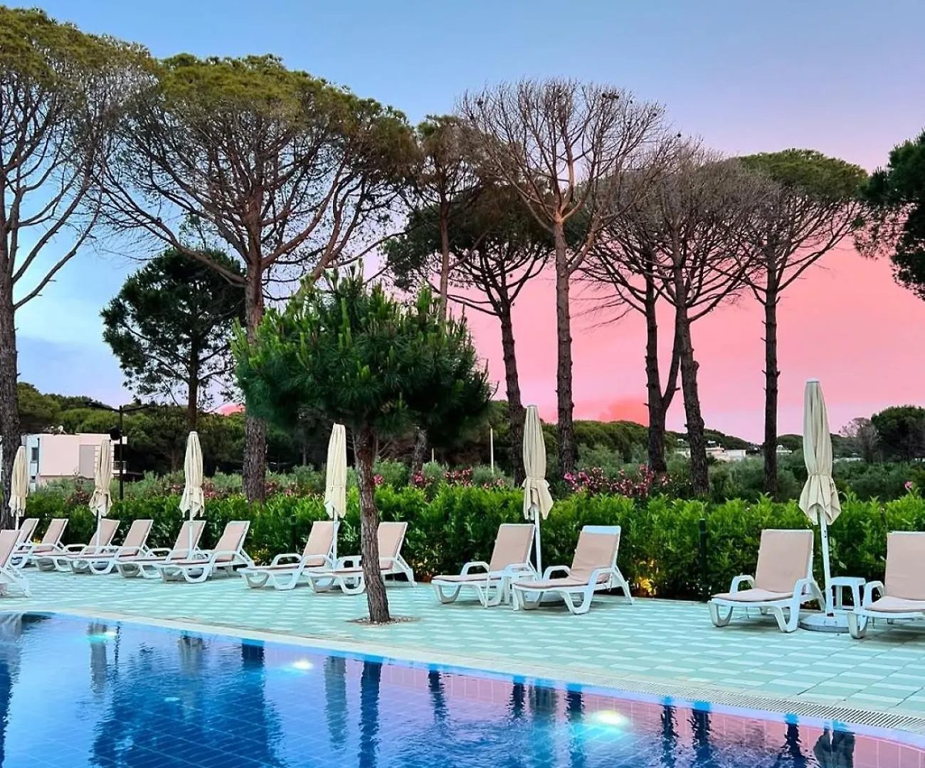 Lavender Beach House Durres Villa